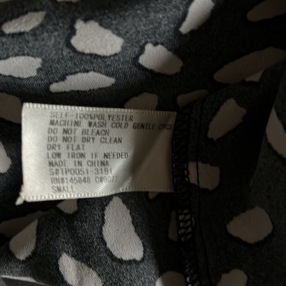 Everly Wild Thang Print Top - Picture 9 of 9